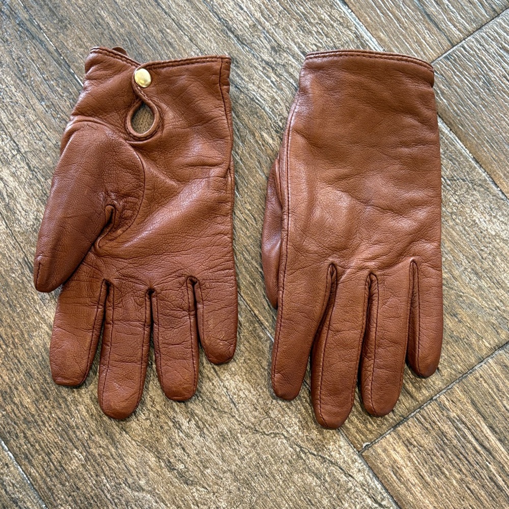 Club Monaco Brown Leather Driving Gloves with Snap Detail